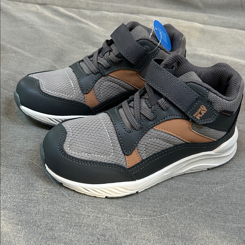 Stride Rite Made2Play Wilson Toddler Hiking Sneaker